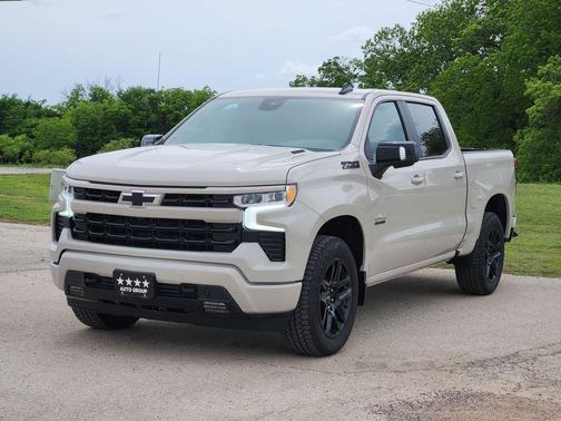 White Sand 2026 Chevrolet Silverado 1500 RST