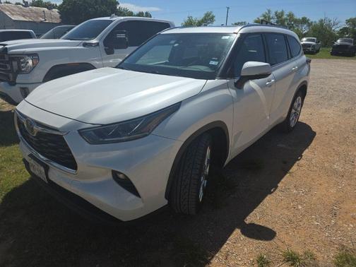 Blizzard Pearl 2021 Toyota Highlander Limited