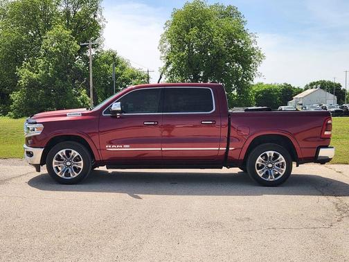 Delmonico Red Pearlcoat 2020 RAM 1500 Longhorn