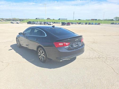 Dark Ash Metallic 2023 Chevrolet Malibu RS
