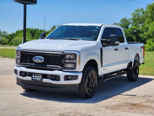Oxford White 2026 Ford F-250 XL