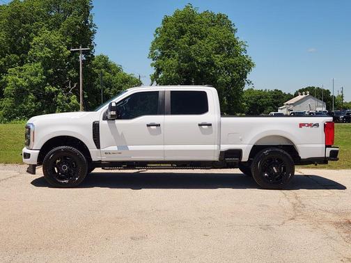 Oxford White 2026 Ford F-250 XL