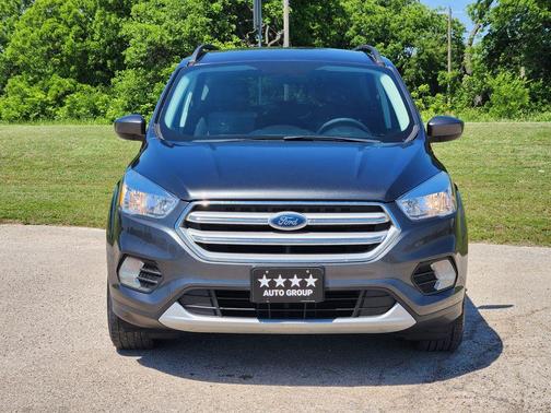Magnetic 2018 Ford Escape SE