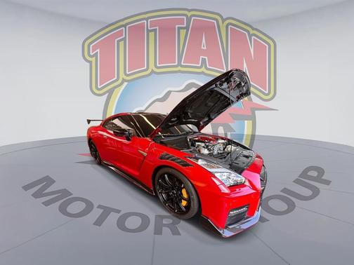 2023 Nissan GT-R NISMO Dual-clutch 6-Speed Transmission