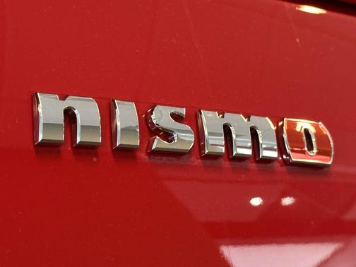 2023 Nissan GT-R NISMO Dual-clutch 6-Speed Transmission