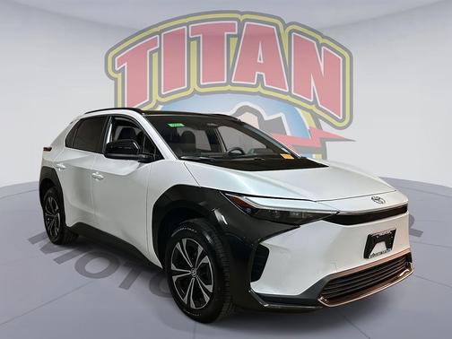 2025 Toyota bZ4X XLE