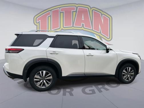 2024 Nissan Pathfinder SL 4WD