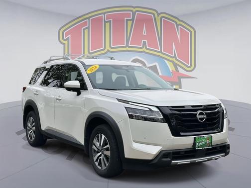 2024 Nissan Pathfinder SL 4WD