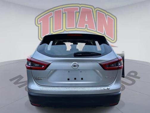2022 Nissan Rogue Sport SL