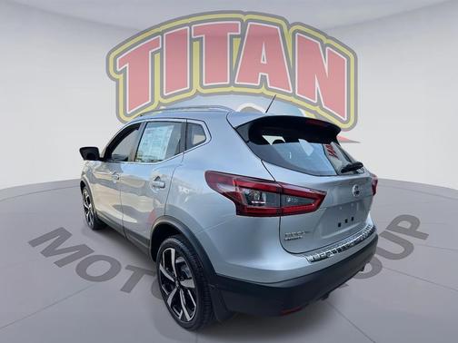 2022 Nissan Rogue Sport SL