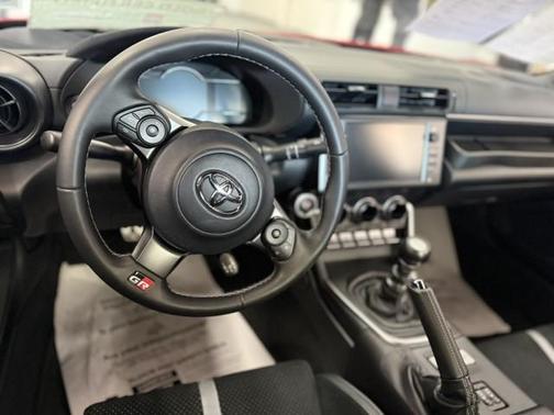 2025 Toyota GR86 Premium