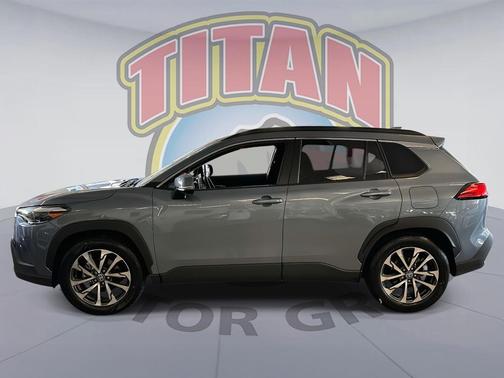 2022 Toyota Corolla Cross XLE