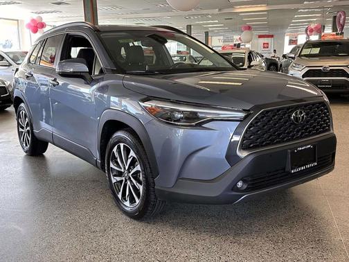 2022 Toyota Corolla Cross XLE