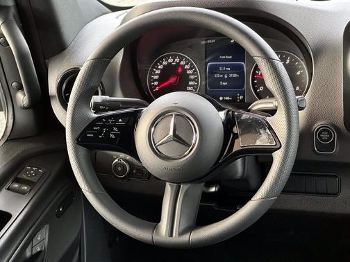 2025 Mercedes-Benz Sprinter 2500 High Roof