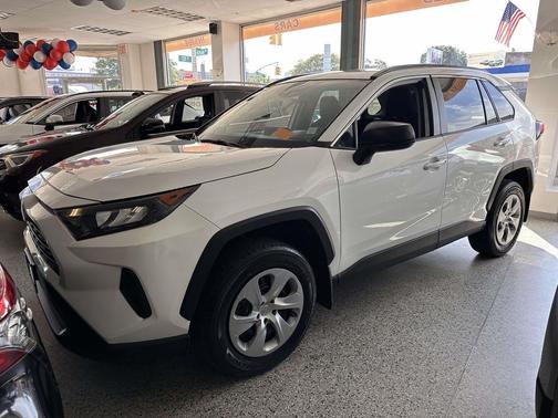 2019 Toyota RAV4 LE