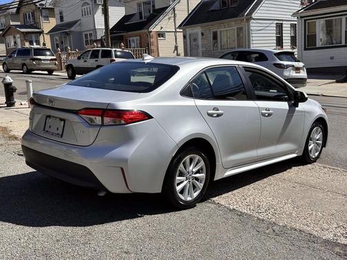 Classic Silver Metallic 2024 Toyota Corolla LE