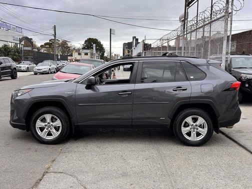 2021 Toyota RAV4 Hybrid LE