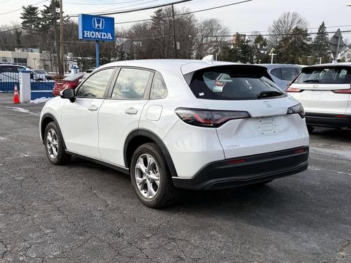 2023 Honda HR-V LX