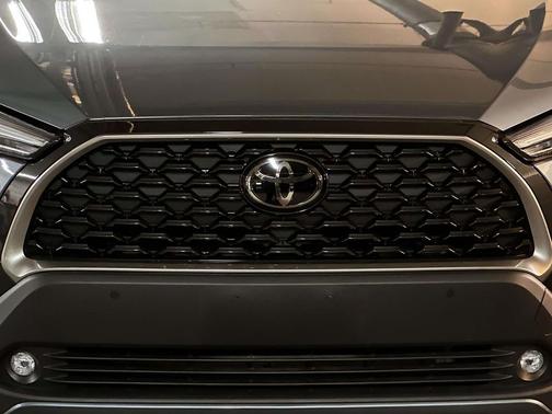 Celestite 2024 Toyota Corolla Cross XLE