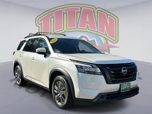 2022 Nissan Pathfinder SV 4WD