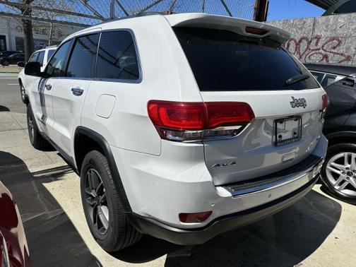 Bright White Clearcoat 2019 Jeep Grand Cherokee Limited