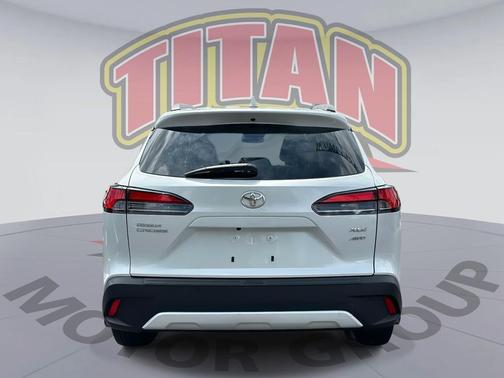 2023 Toyota Corolla Cross XLE
