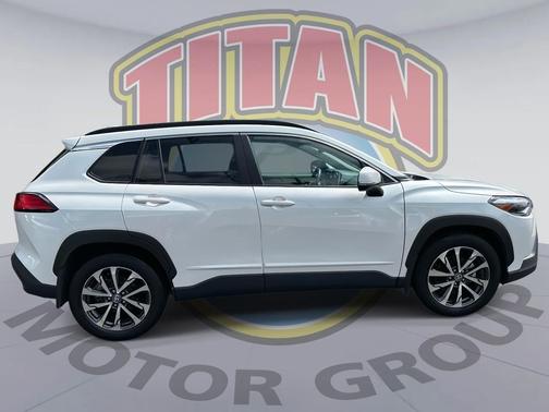 2023 Toyota Corolla Cross XLE