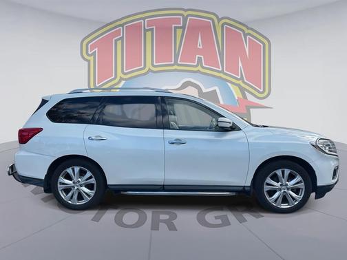 2018 Nissan Pathfinder SL