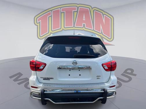 2018 Nissan Pathfinder SL