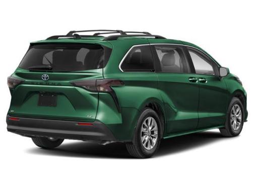 2025 Toyota Sienna LE