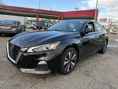 2021 Nissan Altima 2.5 SV