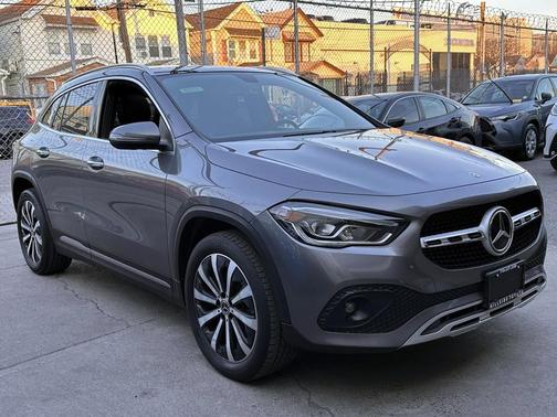 2021 Mercedes-Benz GLA 250 Base 4MATIC