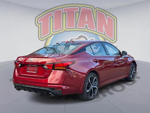 2024 Nissan Altima SR FWD