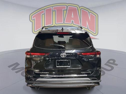 Midnight Black Metallic 2025 Toyota Highlander Hybrid Platinum