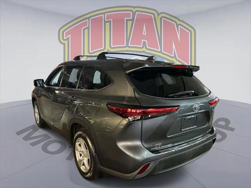 2021 Toyota Highlander LE