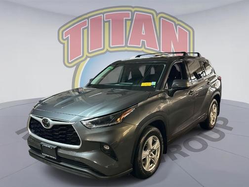 2021 Toyota Highlander LE