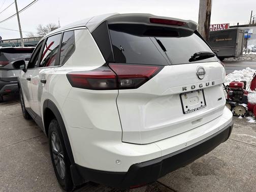 2024 Nissan Rogue S