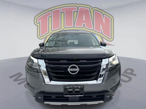 2023 Nissan Pathfinder Platinum 4WD