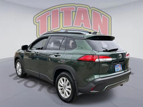 2025 Toyota Corolla Cross LE