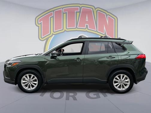 2025 Toyota Corolla Cross LE