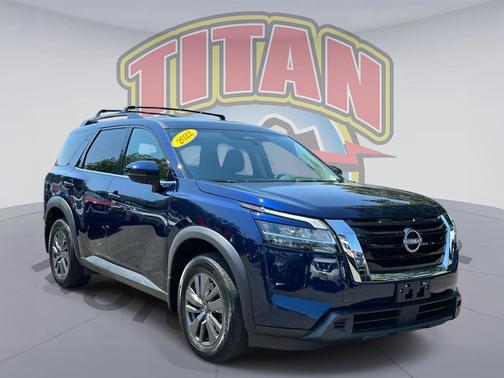 2022 Nissan Pathfinder SV 4WD