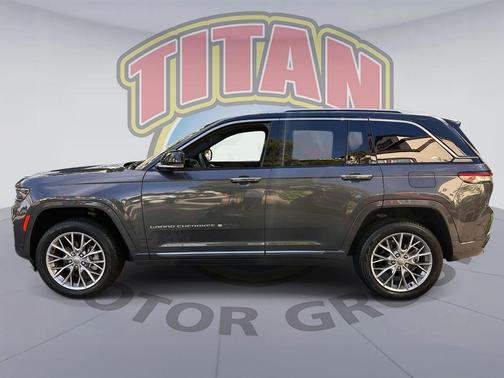 Baltic Gray Metallic Clearcoat 2022 Jeep Grand Cherokee Summit