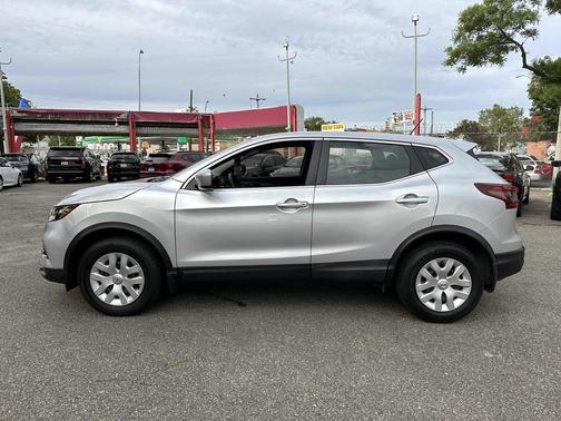 Brilliant Silver Metallic 2020 Nissan Rogue Sport S