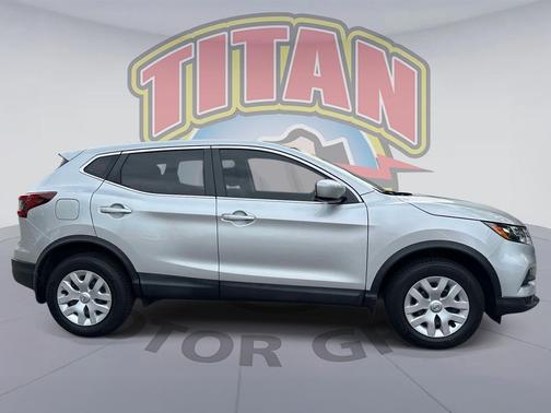 Brilliant Silver Metallic 2020 Nissan Rogue Sport S