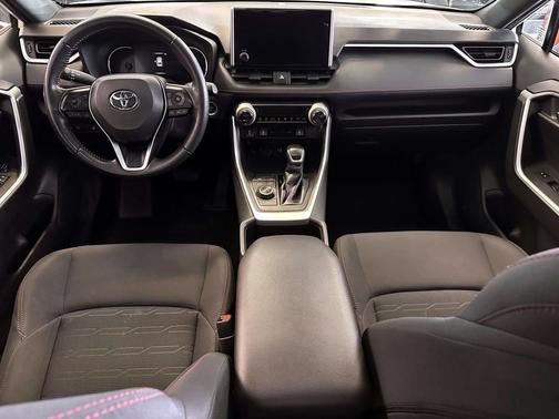 2023 Toyota RAV4 Prime SE