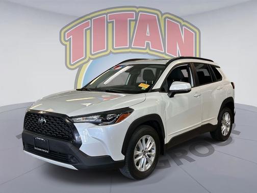 Wind Chill Pearl 2022 Toyota Corolla Cross LE