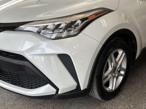 2021 Toyota C-HR LE