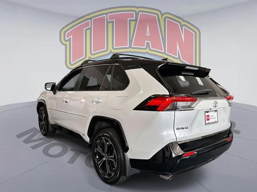 2025 Toyota RAV4 Hybrid SE
