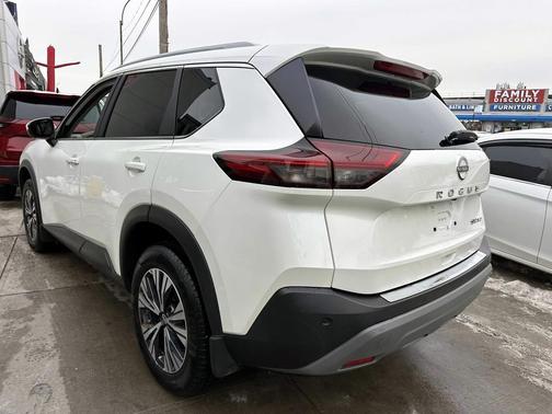2022 Nissan Rogue SV
