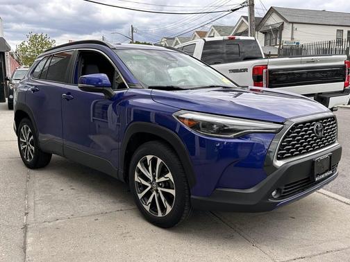 Blue Crush Metallic 2023 Toyota Corolla Cross XLE